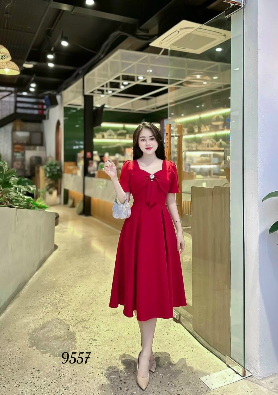 Đầm váy nữ dự tiệc dạo phố cổ vuông cách điệu ngực đỏ đen nâu thanh lịch