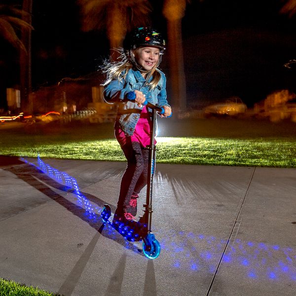 Xe Scooter Yvolution 2 Bánh Neon Vector Xanh Dương
NT05B2