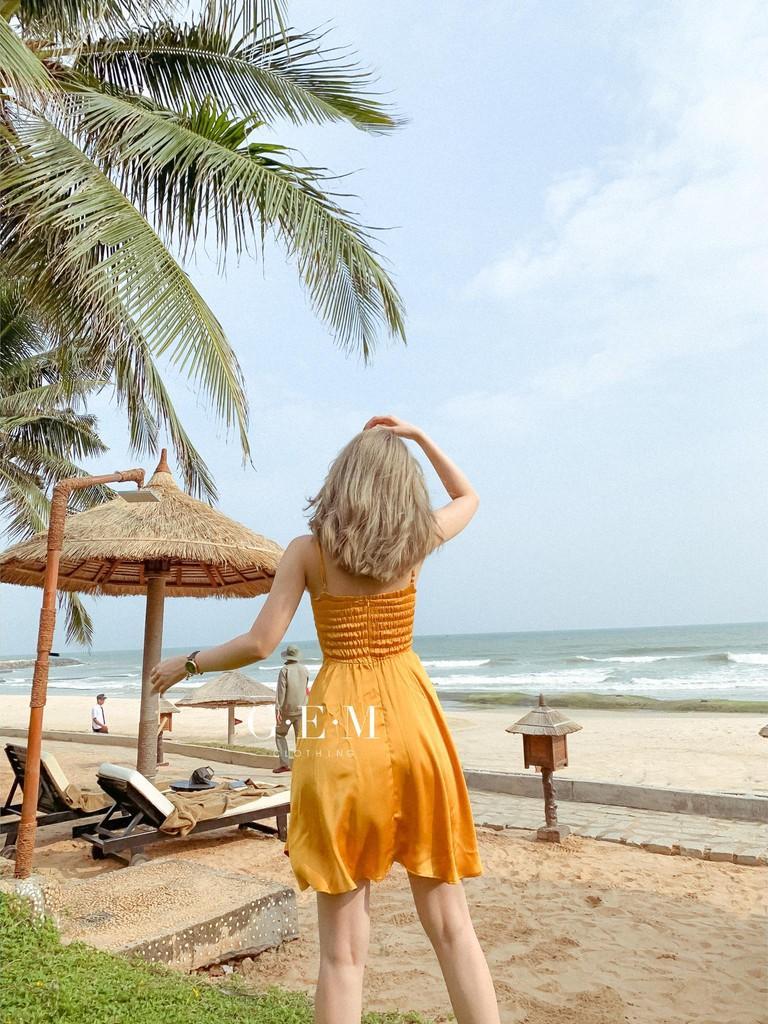 Đầm thiết kế lụa vàng hai dây Stella Dress Gem Clothing SP000844