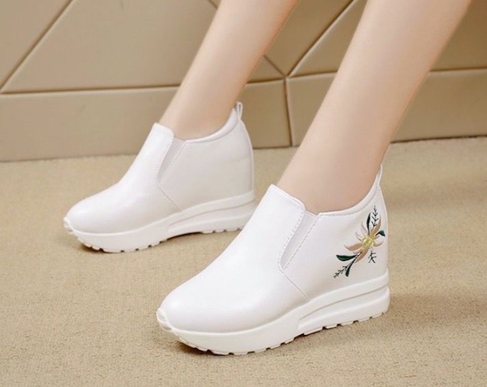 Giày slip on độn 7p da cao cấp siêu mềm SLO489202