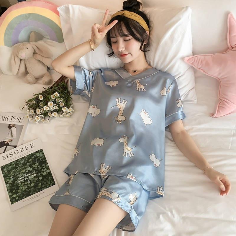 Bộ ngủ pijama cộc tay cổ V họa tiết dễ thương - bộ mặc nhà nữ