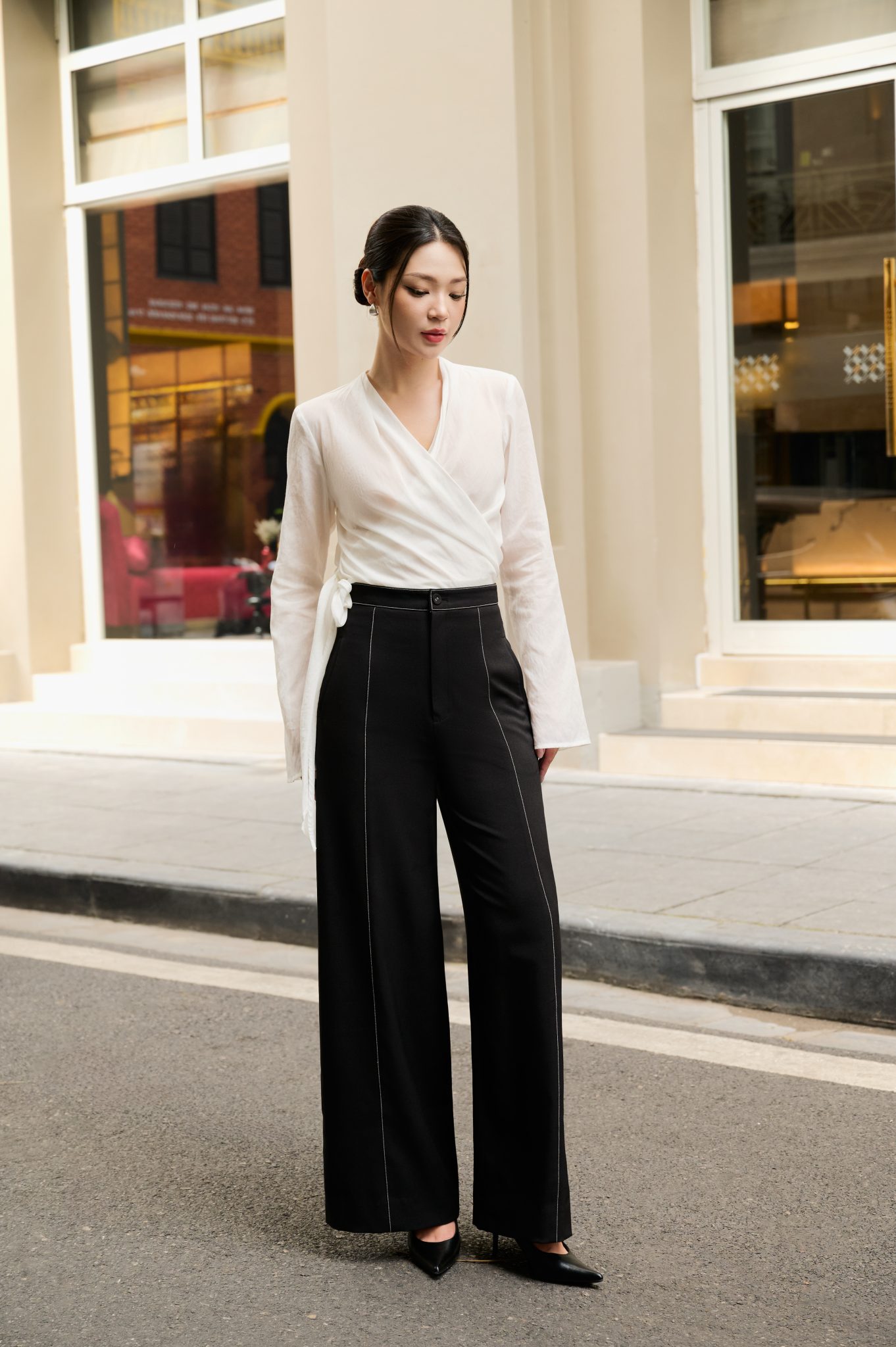 Áo sơ mi kiểu chất tơ, hai vạt thắt tự do Ellie thiết kế cao cấp WHITE CHIC