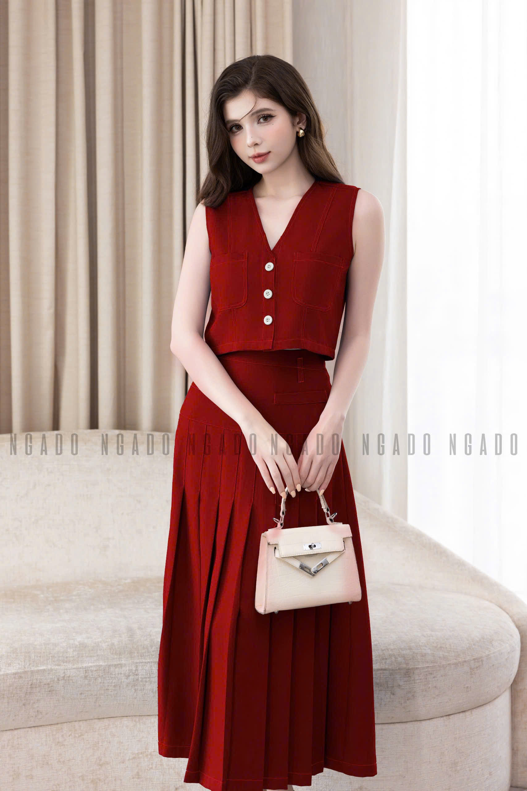 Set áo váy gile đỏ xếp ly NGADO , set áo váy dài , set gile nữ , set công sở
