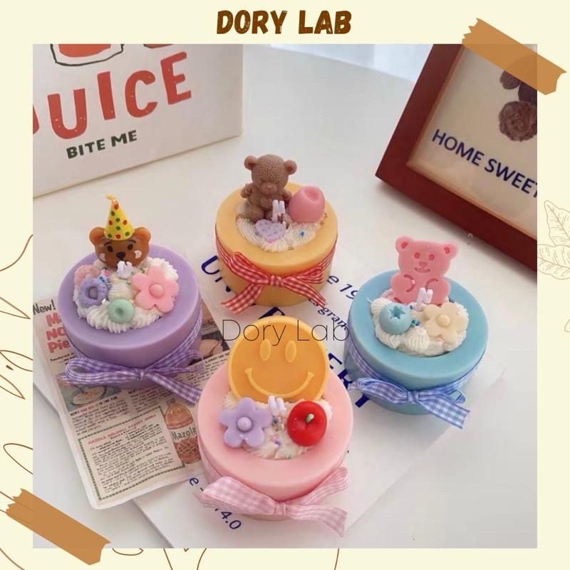 Nến Thơm Trụ Tròn Phủ Kem Gấu Con Cute Handmade, Quà Tặng Sinh Nhật - Dory Lab