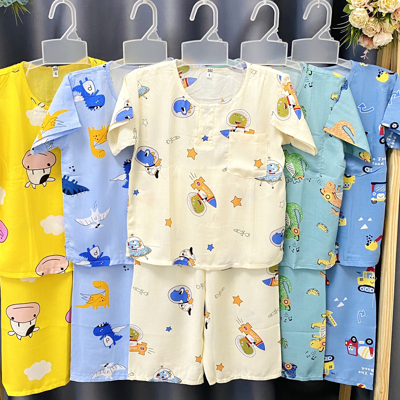 Bộ Quần áo Tole lanh Bé Trai - Mẫu Tay Ngắn Quần Dài cài 2 nút trước - Size 2-12 cho bé 7-35kg-  Chất vải tole lanh 2 da loại 1 mềm mịn mát cho bé trai| Hàng Việt Nam | Đồ bộ bé trai |quần áo trẻ em| Đồ tôn trẻ em