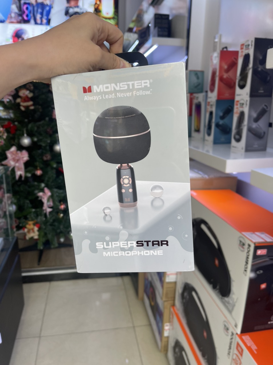 Micro Karaoke Tích Hợp Loa Bluetooth Monster M97