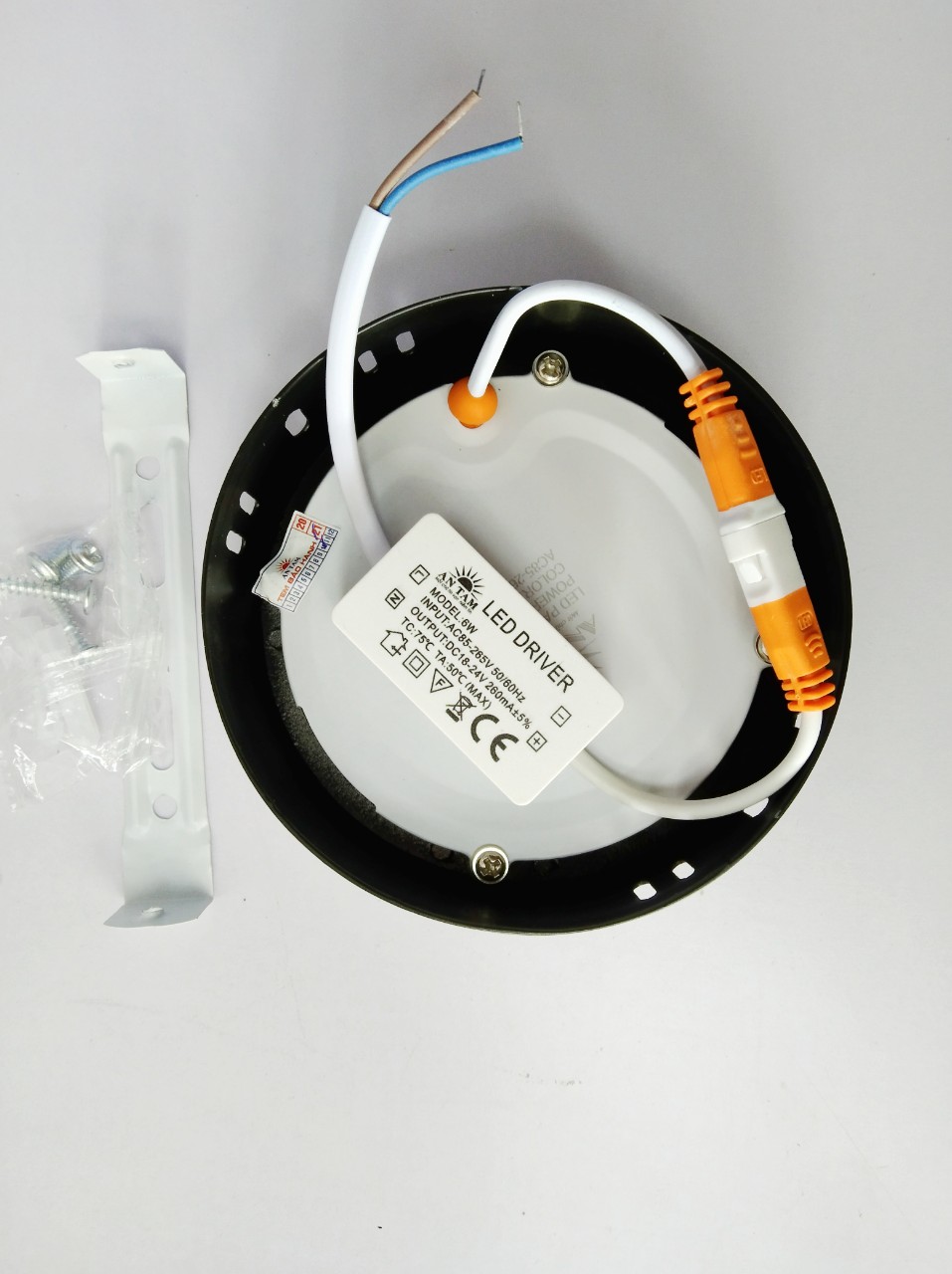 Đèn ốp trần, gắn nổi panel 6w, ánh sáng trắng