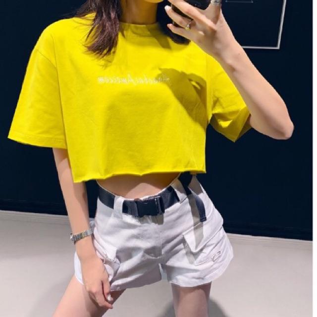 Áo thun croptop form rộng