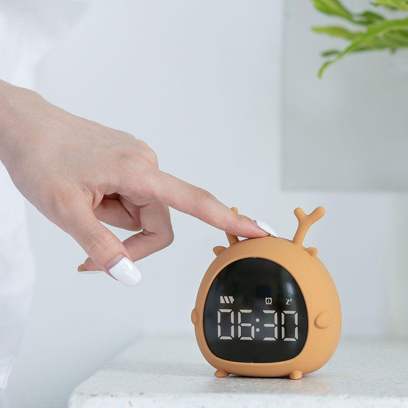 Đồng hồ báo thức thông minh Đồng hồ điện tử hình động vật Cảm ứng âm thanh đổi màu  Thể hiện nhiệt độ