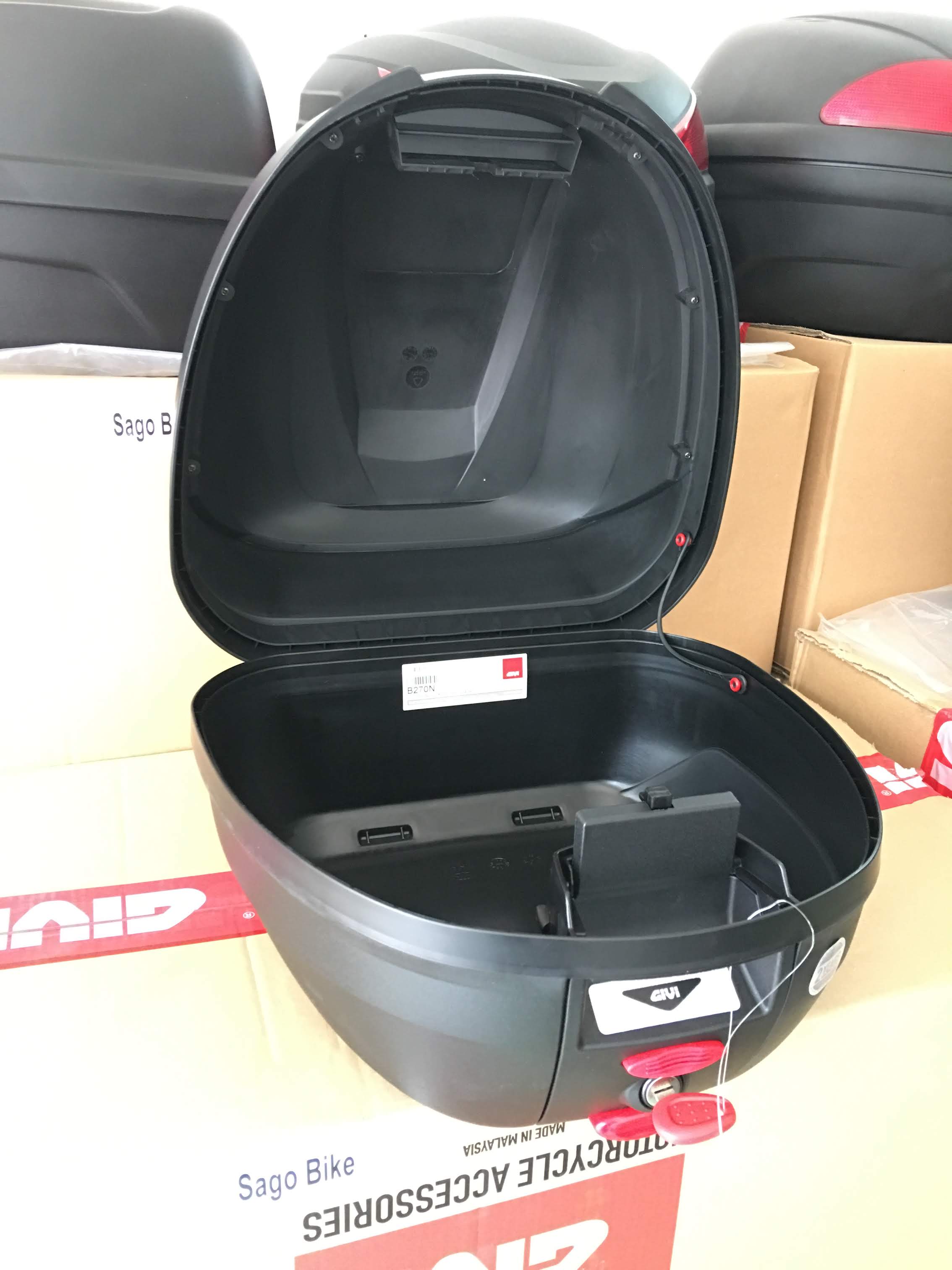 Thùng givi B270N, baga SRX lắp cho xe NVX 155 VVA