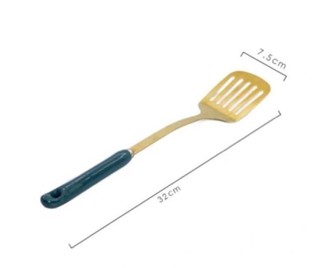 Bộ 7 món muỗng , thìa , đảo đồ ăn mạ vàng cao cấp