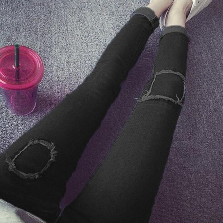 Quần jeans dài rách vuông Mã: QD631 - ĐEN