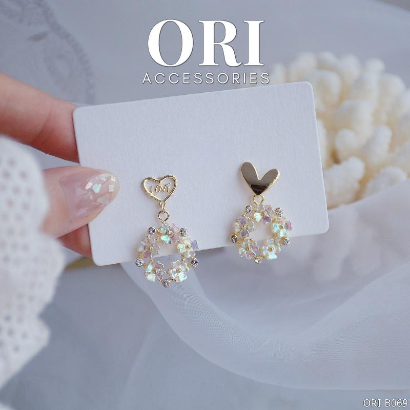 Bông tai nữ cánh hoa Love thời trang tinh tế ORI B069