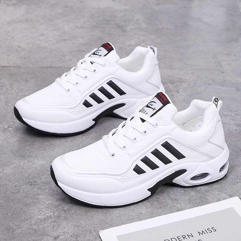 Giày thể thao Sport Sneaker trẻ trung, đế nén khí đi êm, bề mặt giày bằng da phủ 1 lớp cacbon chống nước, lớp vải mềm bên trong, lót thoáng khí khử mùi  G139