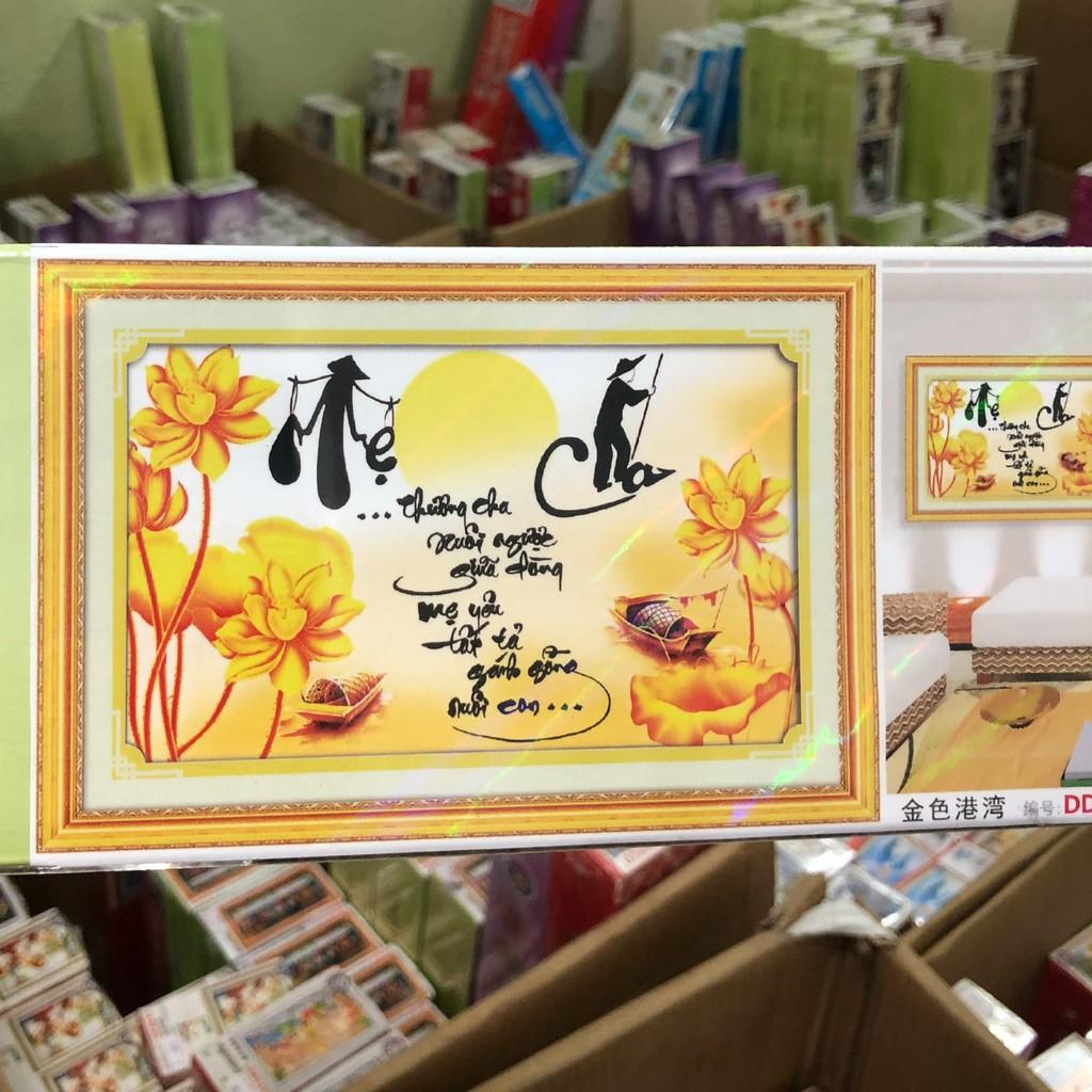 Tranh Đính Đá CHA MẸ . Kích Thước: 75cm x 48cm