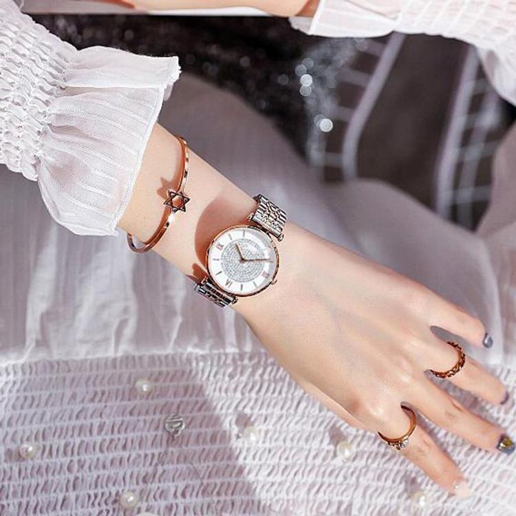 Kinh doanh wechat thuận lợi nhất phong cách thời trang nóng bỏng đồng hồ đầy sao kim cương thép đai chữ số La Mã đồng hồ nữ sinh viên đồng hồ thạch anh