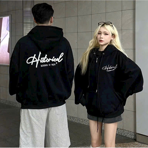 Áo Khoác Nỉ chạy viền cổ.logo thêu. form to cánh dơi, có 2 size L, XL mặc cặp được, thêu chữ thời trang