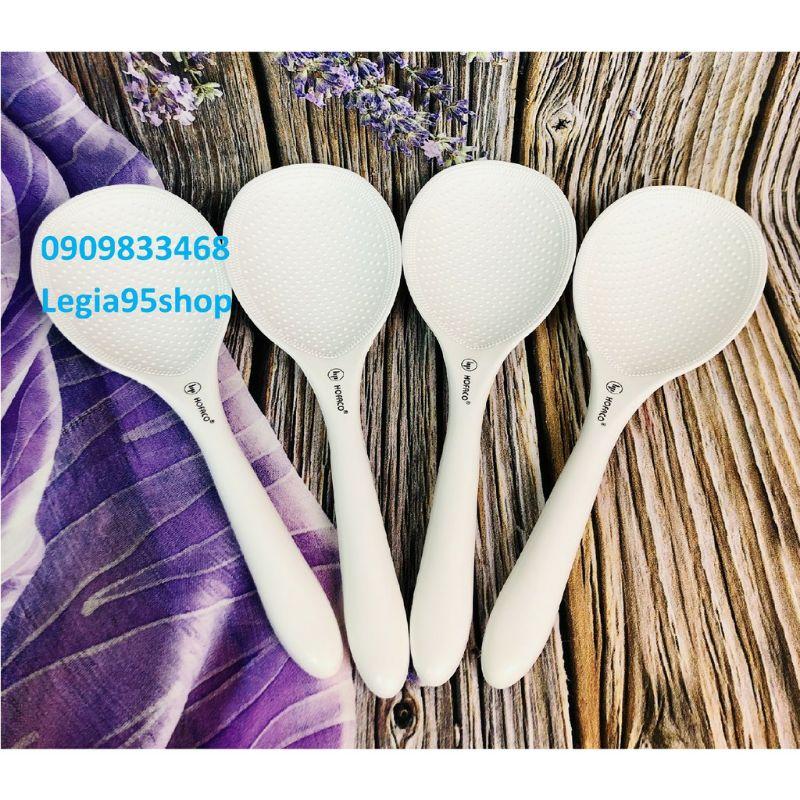 Vá Xới Cơm Không Dính Thân Thiện Với Môi Trường