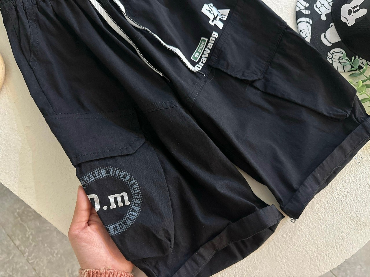 Quần Kaki bé trai dáng lửng size đại 7-14 tuổi túi hộp in chữ A và HG vải mềm kiểu dáng khỏe khắn thời trang