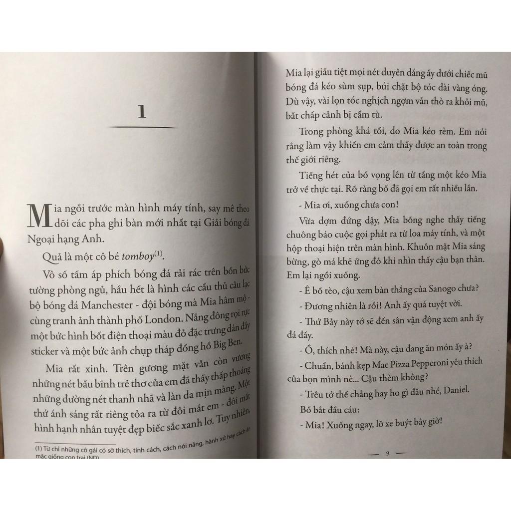 Mia Và Chú Sư Tử Trắng