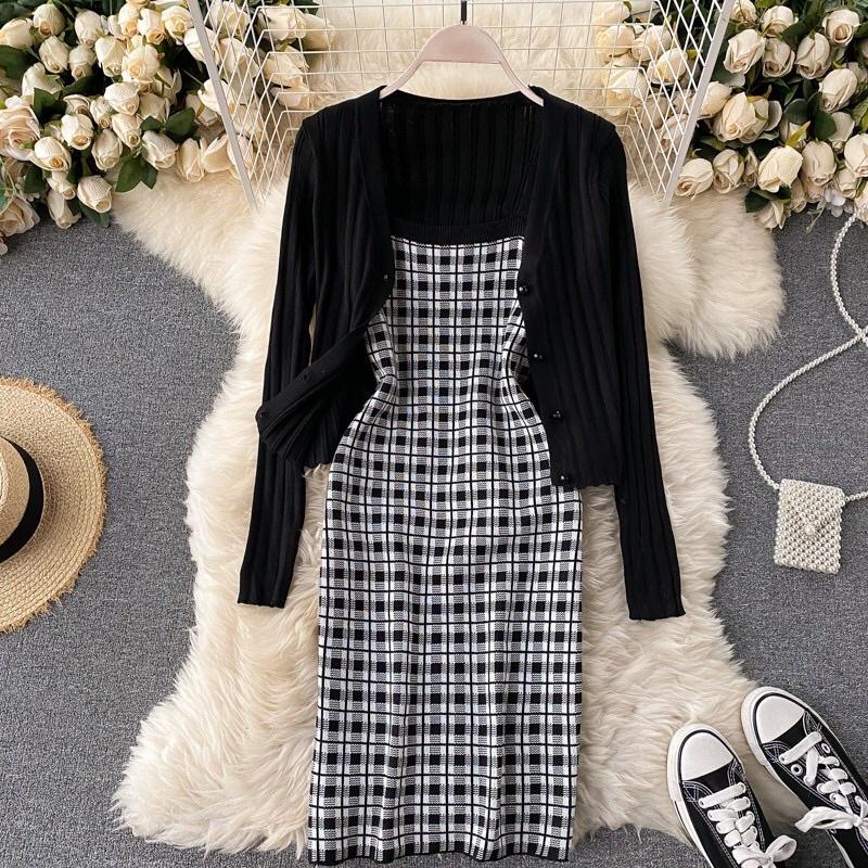 Sét trang phục áo cardigan và váy len caro