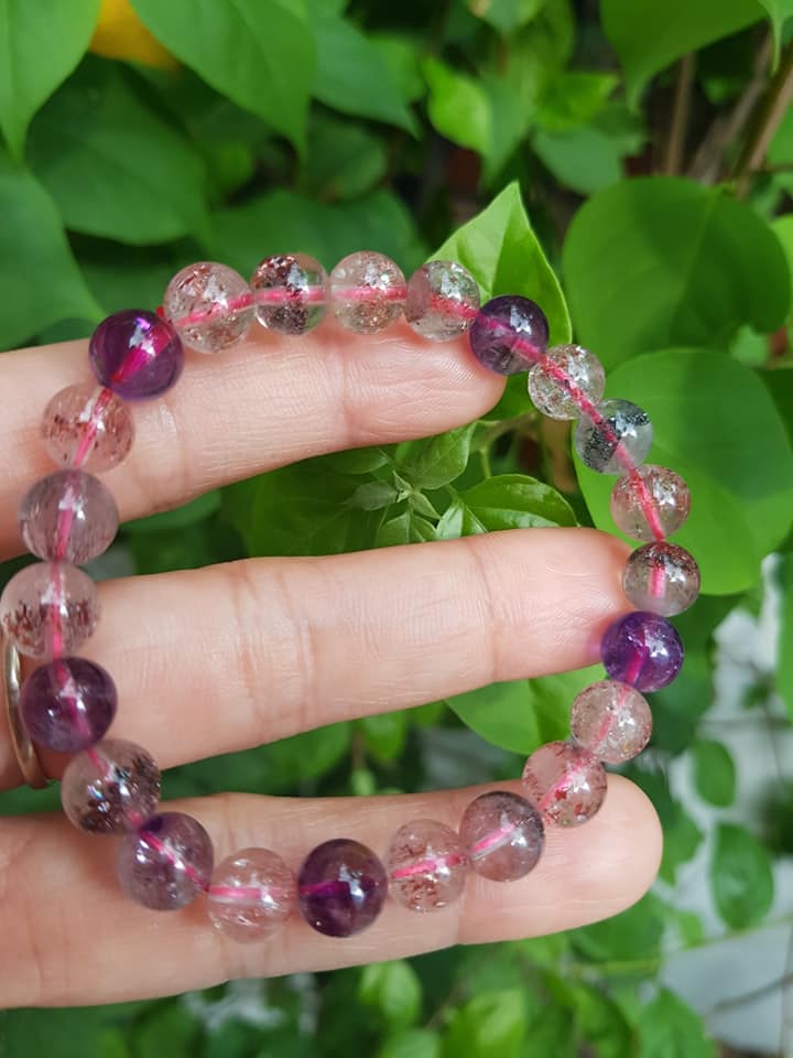 Vòng Tay phong thủy đẹp đá Super Seven thiên nhiên Vòng Vip size 8mm màu tím đậm trắng bóng trong đẹp lắm ạ