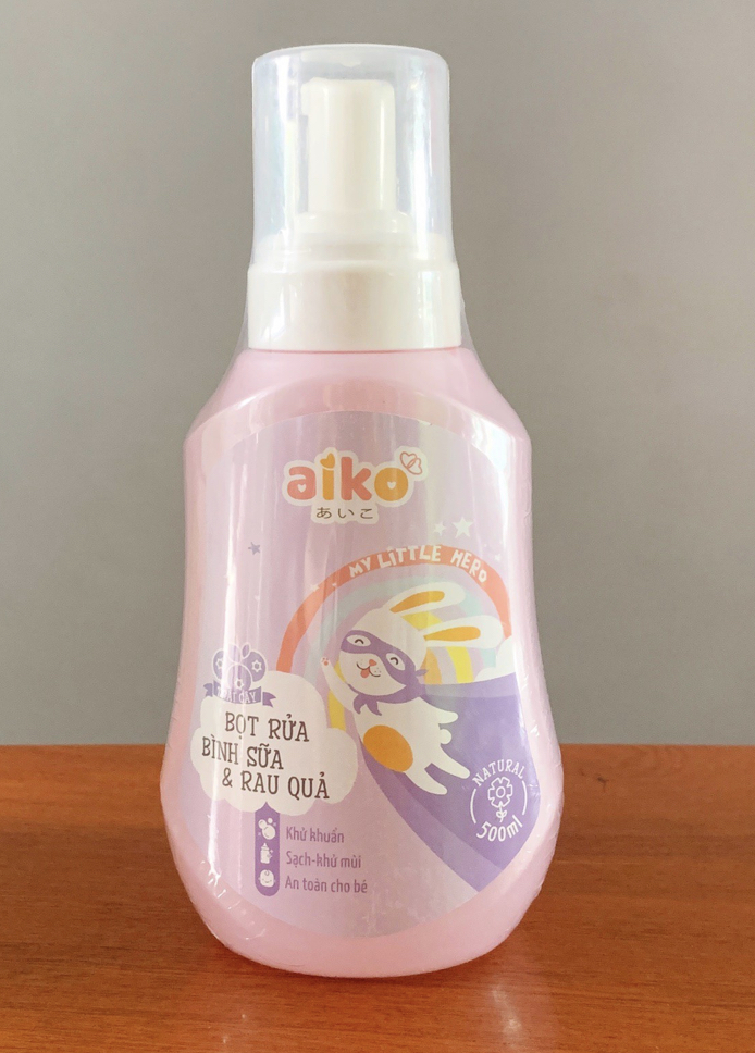 Bọt rửa bình sữa Aiko chai 500ml có hương táo/ trái cây dịu nhẹ