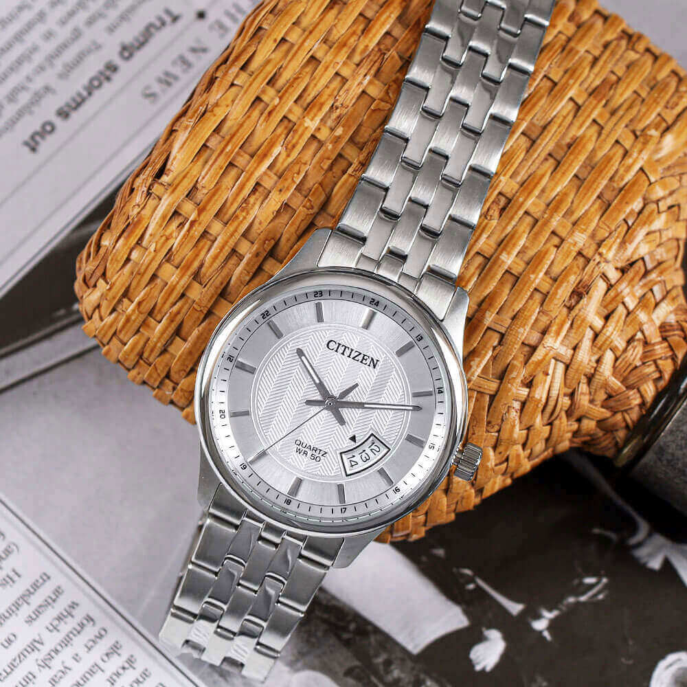Đồng Hồ Nam Citizen Pin BI1050-81A - Dây Kim Loại - Kính Khoáng - Mặt Trắng