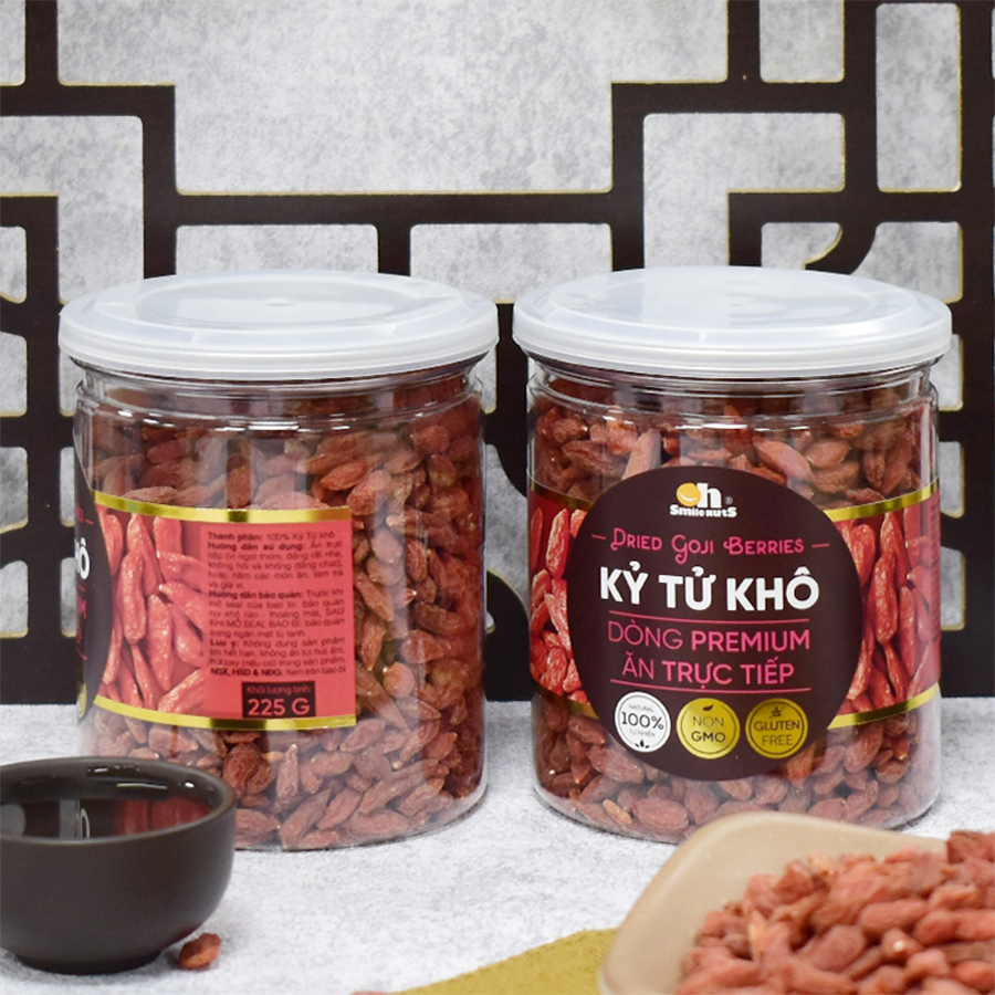 Kỷ Tử Khô (Câu Kỷ Tử) Smilenuts túi 145g/225g _ Kỷ tử khô CAO CẤP quà tết 2023 _ Quý Mão thượng hạng , ngon ngọt quả lớn, đặc biệt có thể ăn trực tiếp, chứa nhiều chất chống oxy hóa, đẹp da, giàu Sắt và Vitamin C