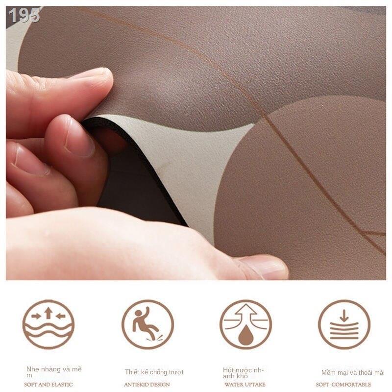 Phòng tắm phong cách Châu Âu thấm nước nhanh khô tấm lót sàn kích thước nhỏ tảo cát mềm thảm nhà vệ sinh cửa c