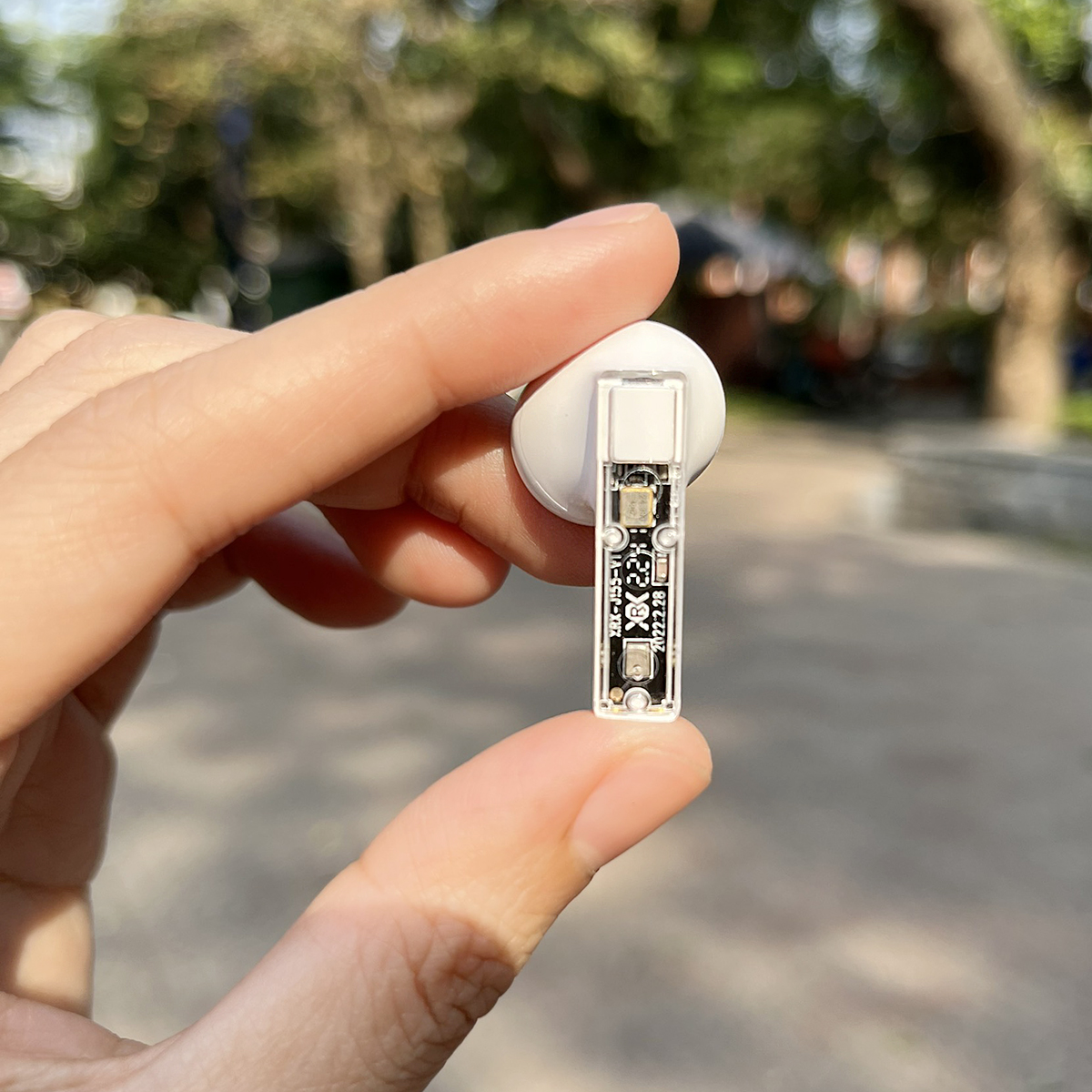 Tai nghe True Wireless Remax CozyBuds 6C - Thiết kế trong suốt độc đáo - Âm Thanh vòm sống động - Bass mạnh mẽ  Hàng Chính Hãng Remax Bảo Hành 12 Tháng