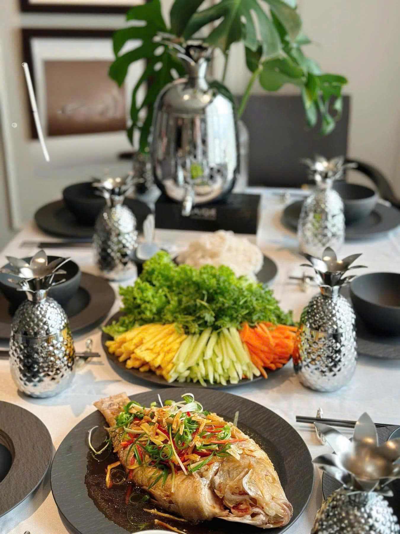 Đĩa Villeroy &amp; Boch Rock 27cm Hàng chính hãng