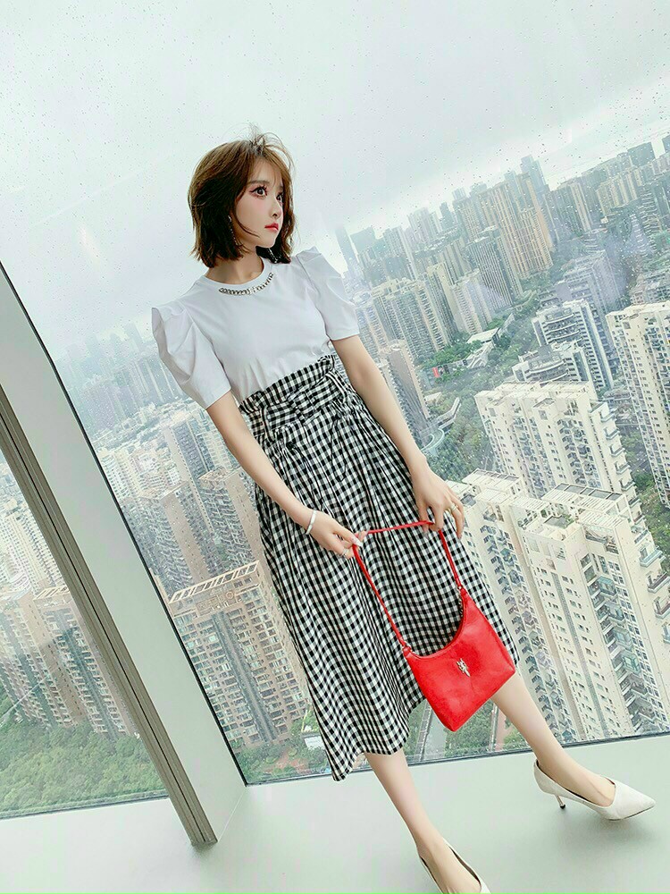 ĐẦM XÒE THUN PHỐI CHÂN VÁY CARO