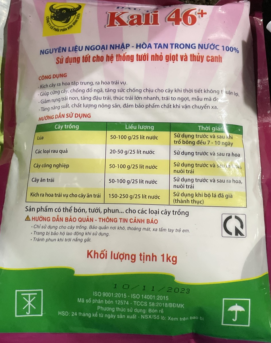 Phân bón lá đầu trâu kali Trắng 46 gói 1Kg