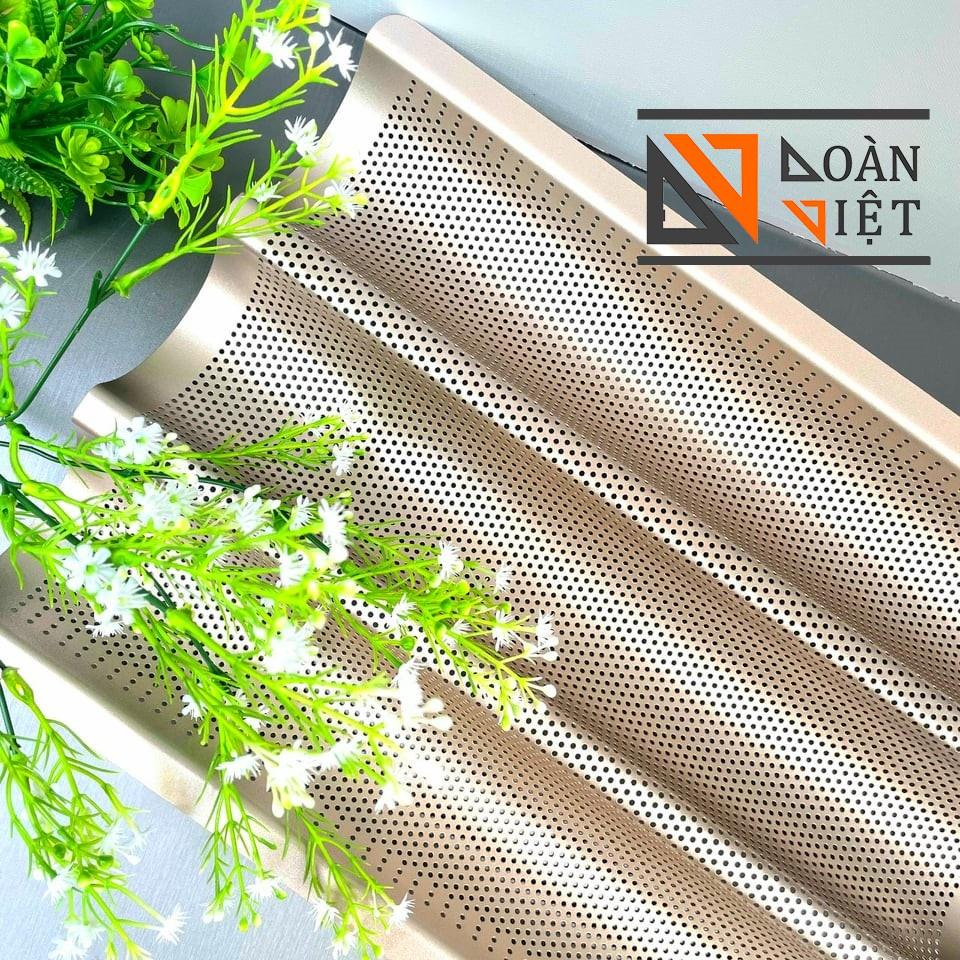 Khay Bánh MÌ màu VÀNG ĐỒNG SIÊU ĐẸP CAO CẤP. Khuôn Bánh mì Pháp Baguette Thép Carbon CHỐNG DÍNH mâm chảo lớn Gia Đình