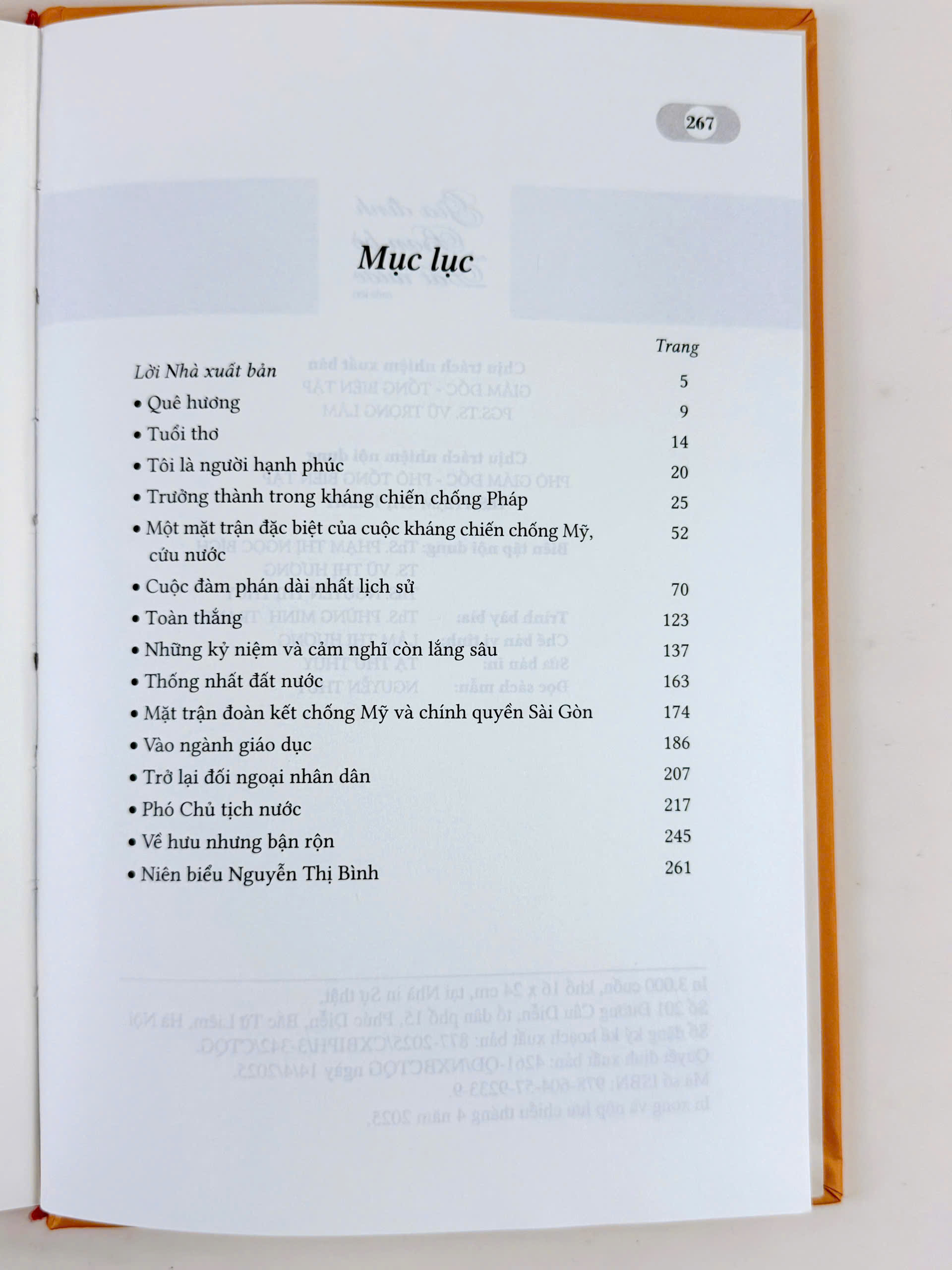 Sách Hồi Ký Nguyễn Thị Bình: Gia Đình, Bạn Bè Và Đất Nước (Phiên Bản Bìa Cứng) - Tái Bản 2025