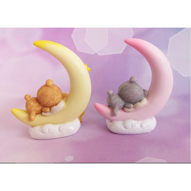 Set gấu ngồi mặt trăng trang trí taplo xe hơi cực dễ thương- Hoàng Đông Shop