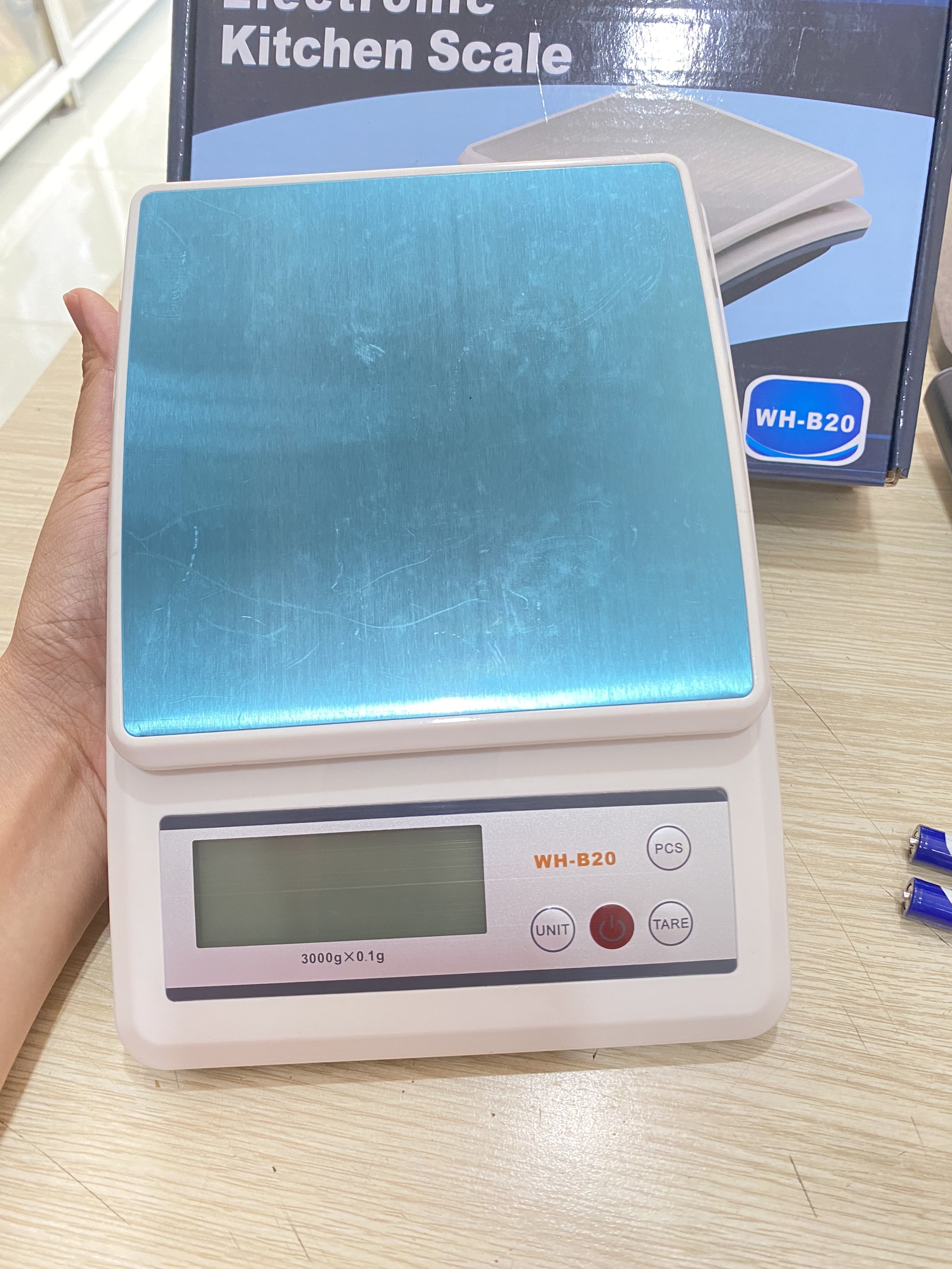 Cân điện tử B20 Mức cân 10kg độ đọc 1g