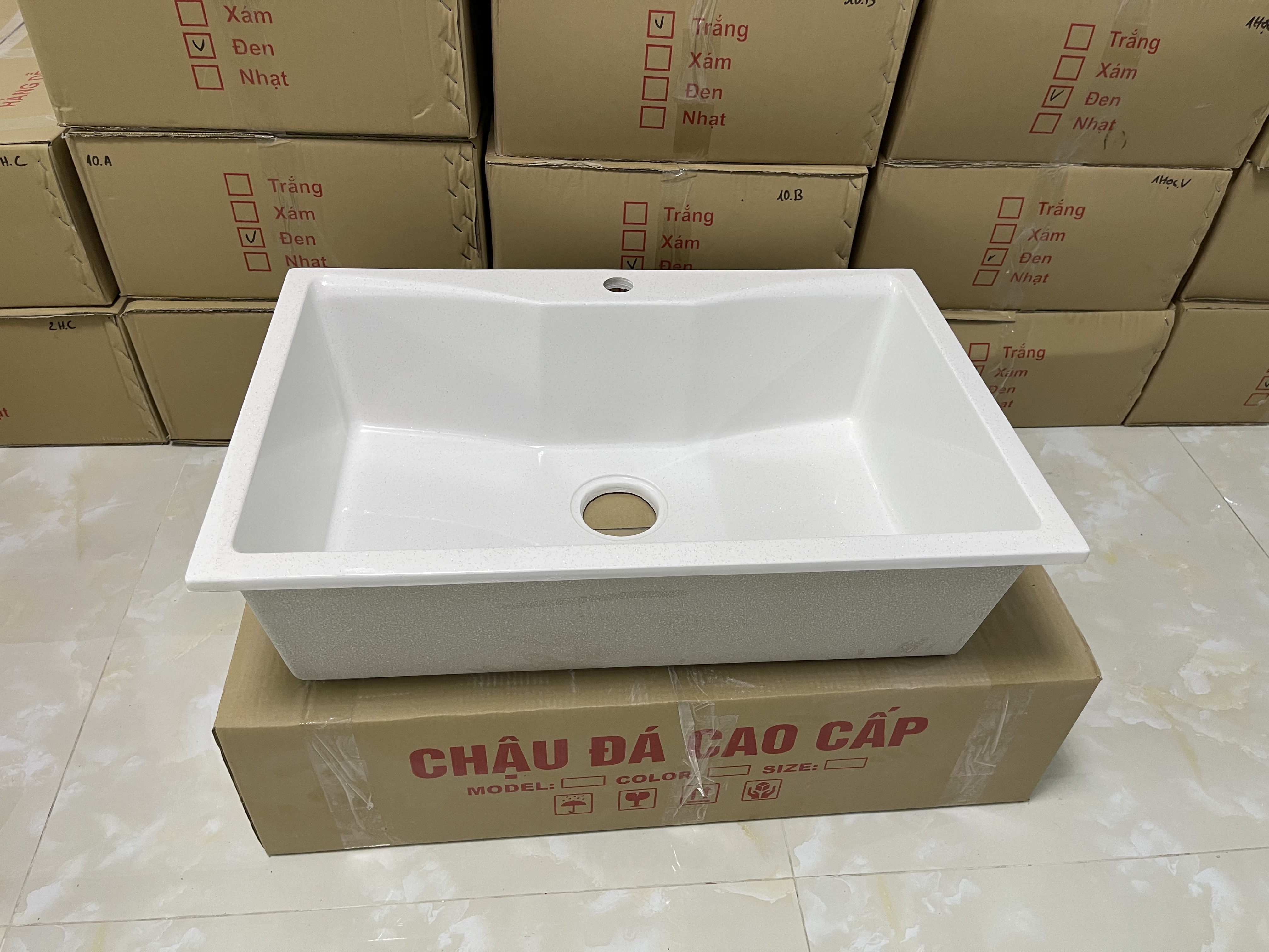 Chậu rửa chén bát đá nhân tạo -kích thước 73*48*20 ( giá gốc 3700000)