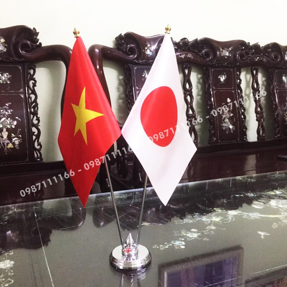 Cờ Để Bàn Đế Thép Loại cắm 2 cờ Việt Nam - Nhật Bản