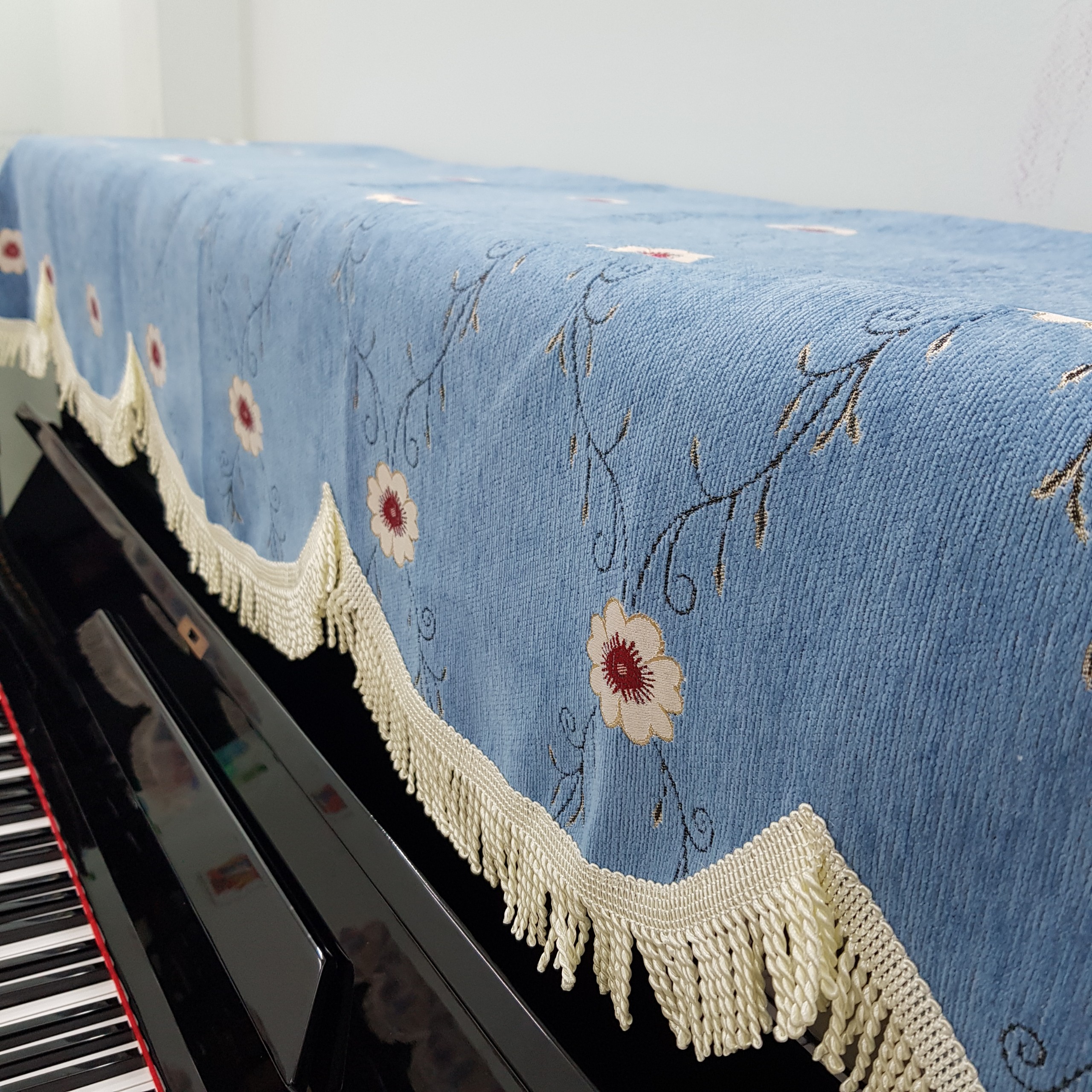 Khăn phủ đàn Piano xanh dương phối hoa