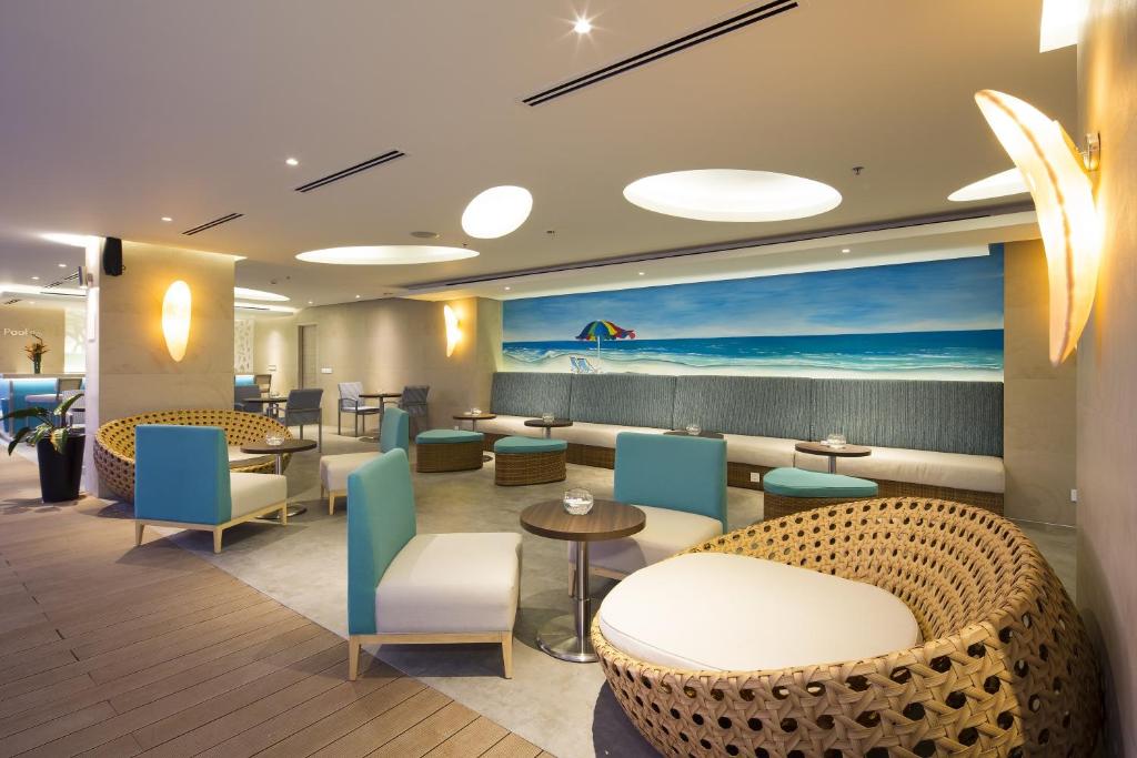 Combo 4N3D KS Liberty Central Hotel Nha Trang: VMB khứ hồi Hà Nội - Nha Trang + Phòng Tiêu Chuẩn + Ăn sáng