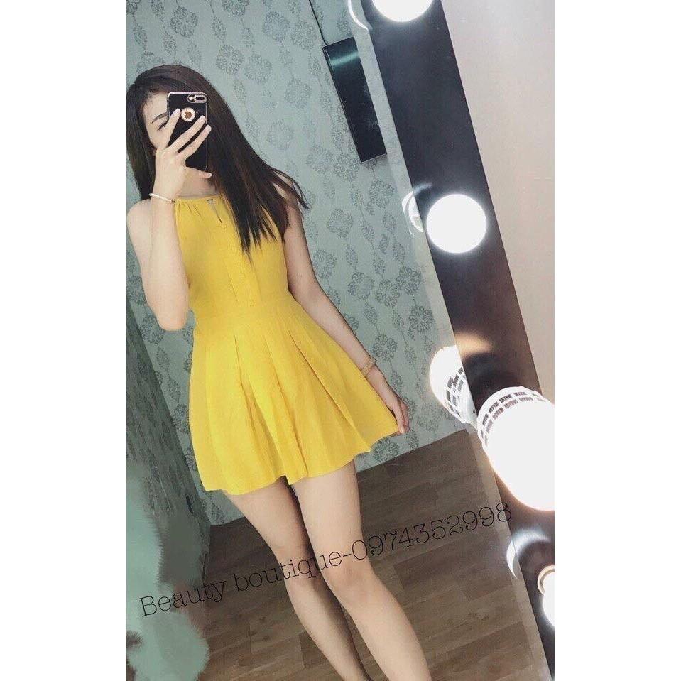 Jum cổ yếm trẻ trung phong cách