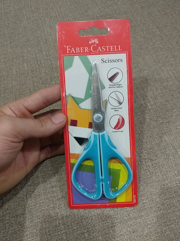 Kéo Học Sinh Faber-Castell 180770 - Mẫu Xanh