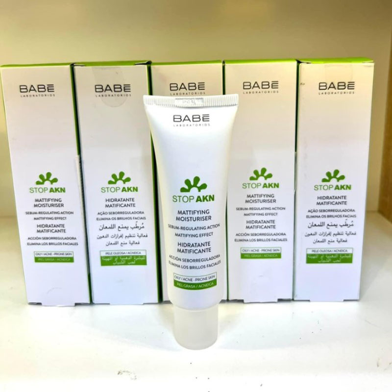 Kem dưỡng ẩm kiềm dầu giảm mụn BABE Stop AKN Mattifying Moisturiser 50ml
