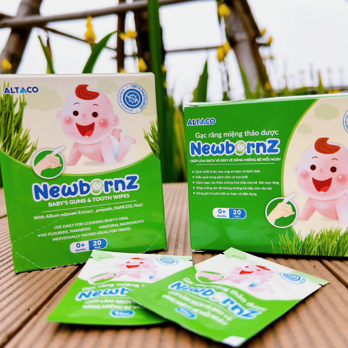 Gạc răng miệng thảo dược NewbornZ ( Hộp 20 gói) rơ lưỡi cho trẻ sơ sinh và trẻ nhỏ
