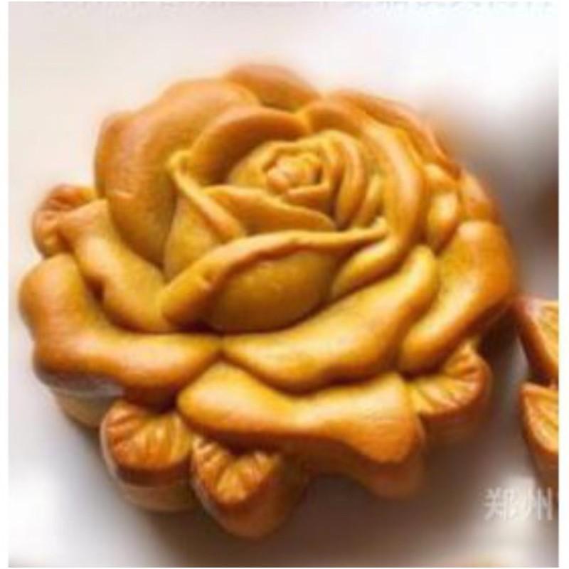 Khuôn trung thu lò xo 1 nhấn 1 mặt hồng 150g