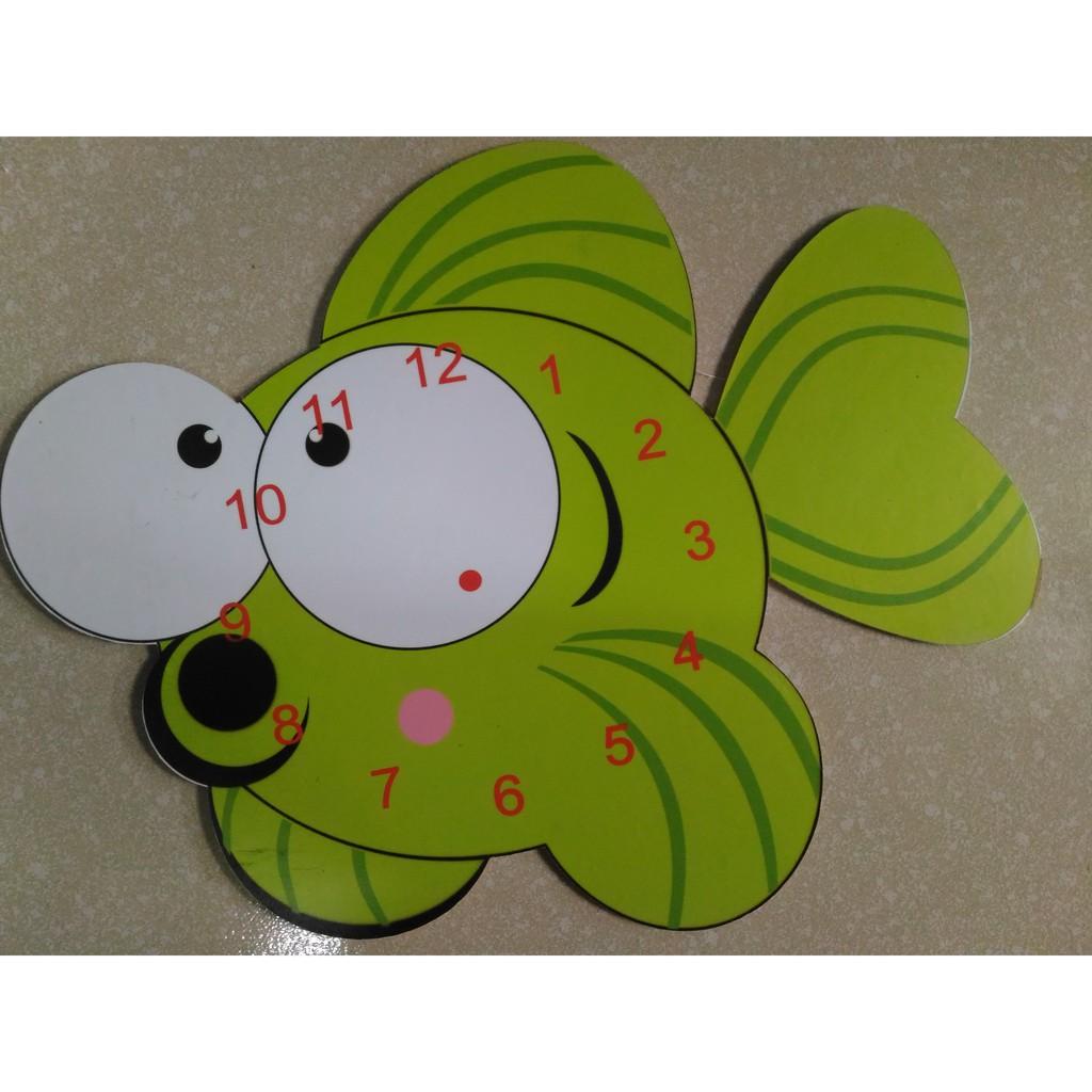 Đồng hồ treo tường con cá màu xanh