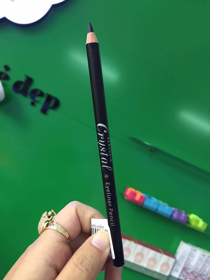 [Tặng móc khoá] Chì kẻ mí mắt Beauskin Crystal Eyeliner Pencil #01 Black