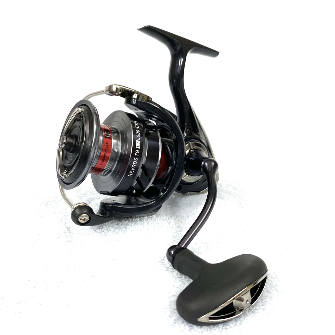 Máy Câu Cá Daiwa Revros TG LT